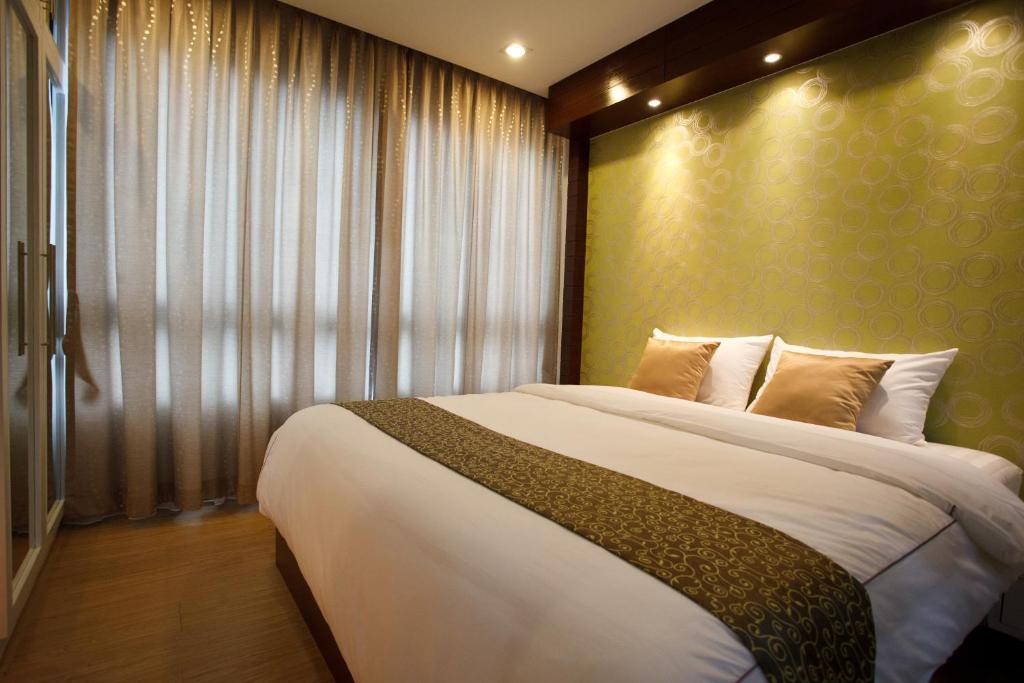 Alisha Court Hotel & Residence Bangkok Szoba fotó